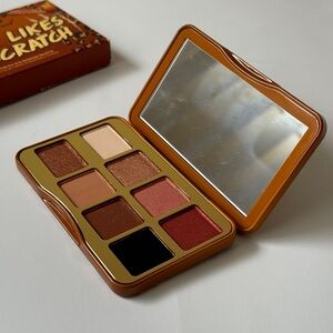 Too Faced Kitty Likes To Scratch Eyeshadow Palette